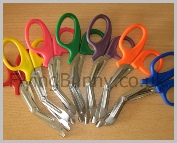 Multicoloured trauma shears